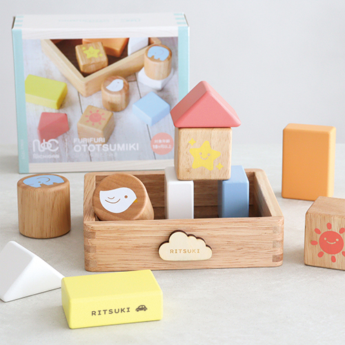 【名入れ 知育玩具】ふりふりおとつみき