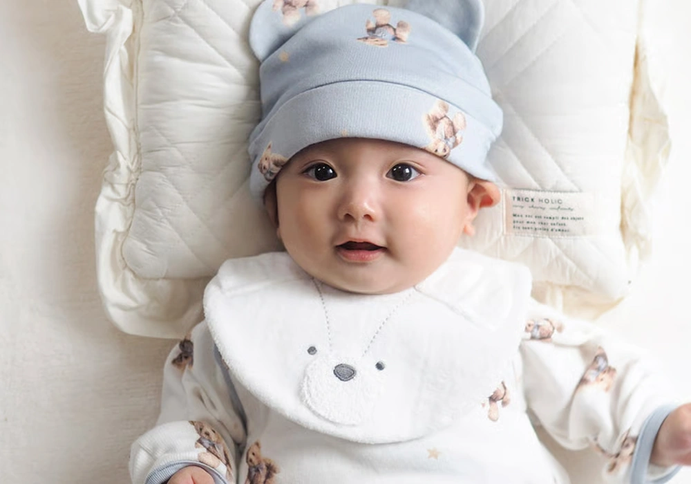 思わず目を引く、くまさんフェイス