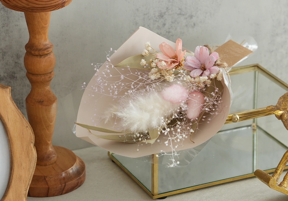 気持ちを添えるフラワーブーケ